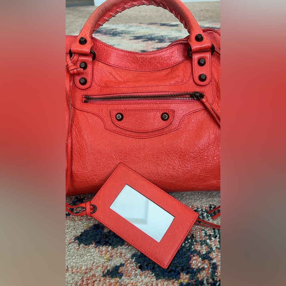 Authentic BALENCIAGA Classic City Bag - Coral Pink / Orange Lambskin Leather - Picture 6 of 8